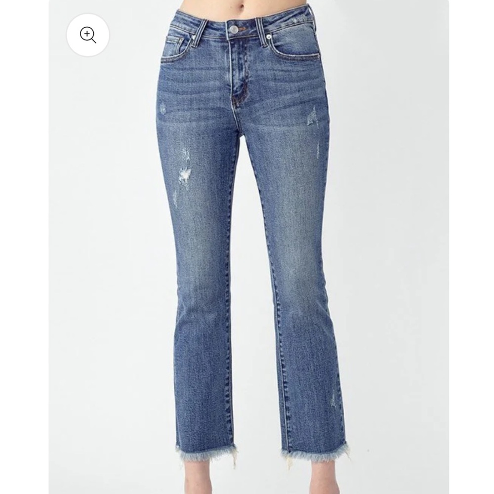 NWT Risen - MID RISE RAW HEM STRAIGHT JEANS-SIZE 3/26